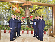 專(zhuān)業(yè)生產(chǎn)和銷(xiāo)售系列汽車(chē)配件、自卸車(chē)配件